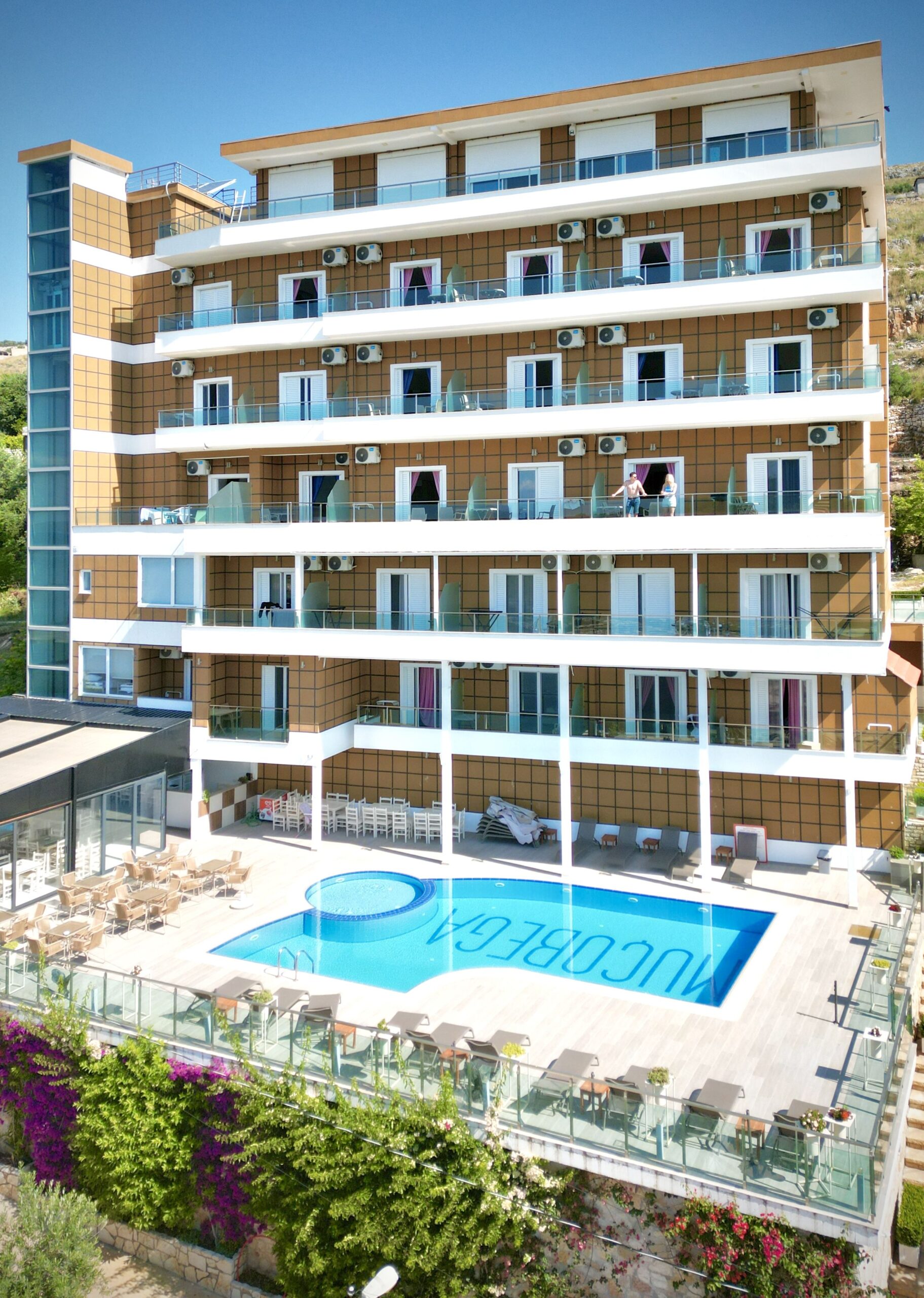 Hotel in Saranda near the beach for summer holidays